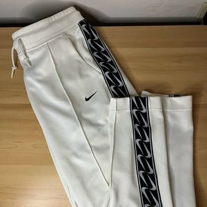 Nike track sweatpants women size small